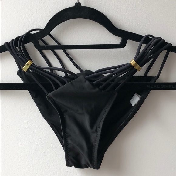 Black String Bikini - Picture 2 of 5